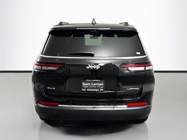 New 2025 Diamond Black Crystal Pearl-Coat Exterior Paint Jeep Limited image 6