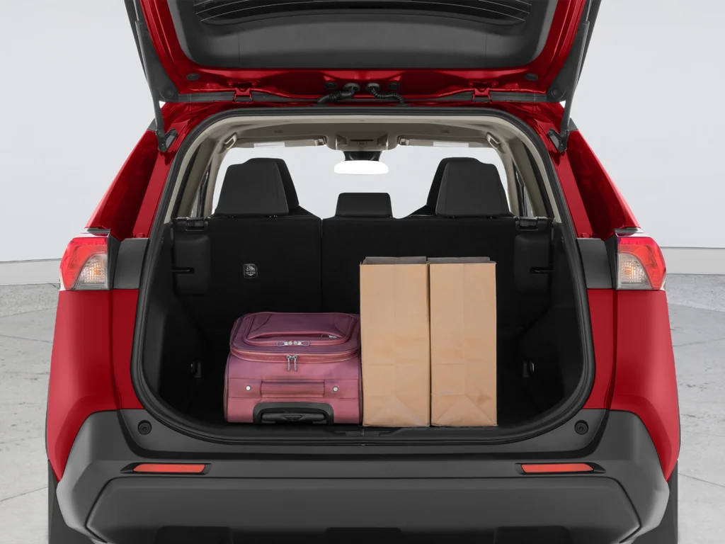 Used 2025 Red Toyota XLE image 37