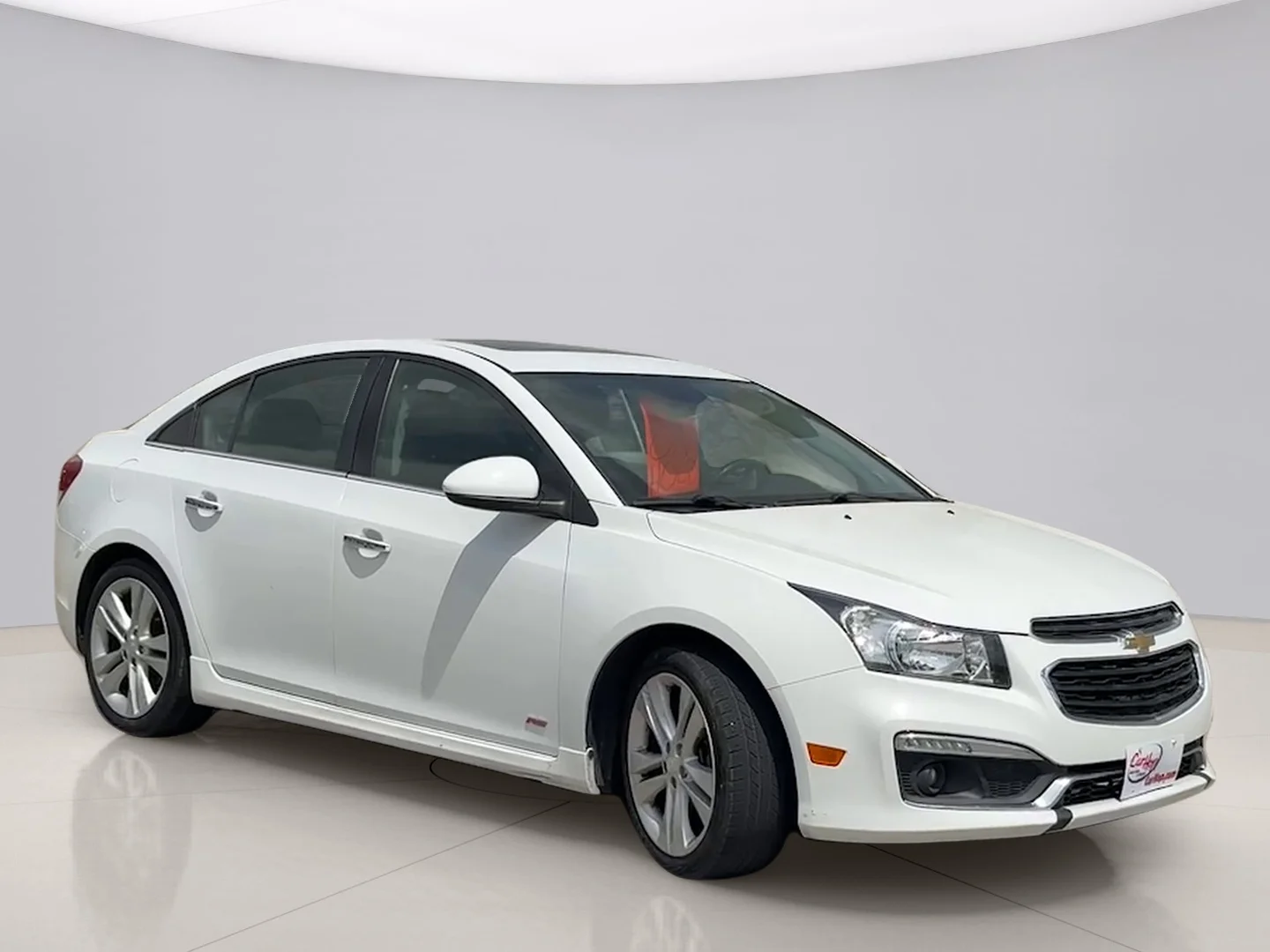 Used 2015 White Chevrolet LTZ image 7