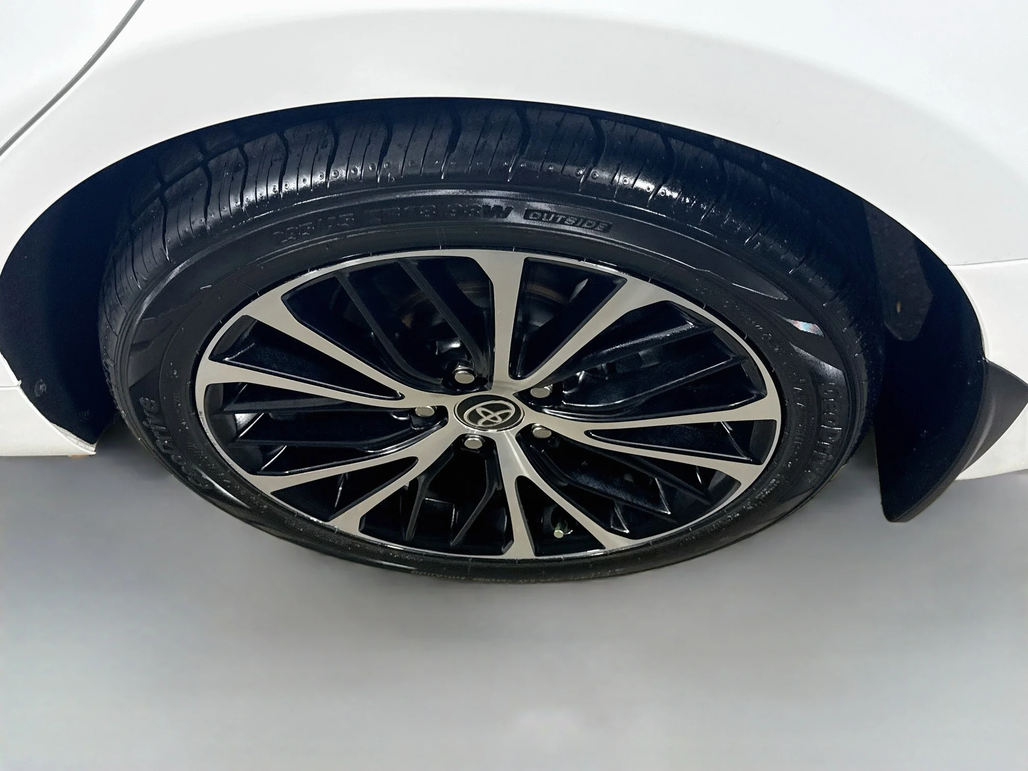 Certified Used 2020 Super White Toyota Hybrid SE image 29