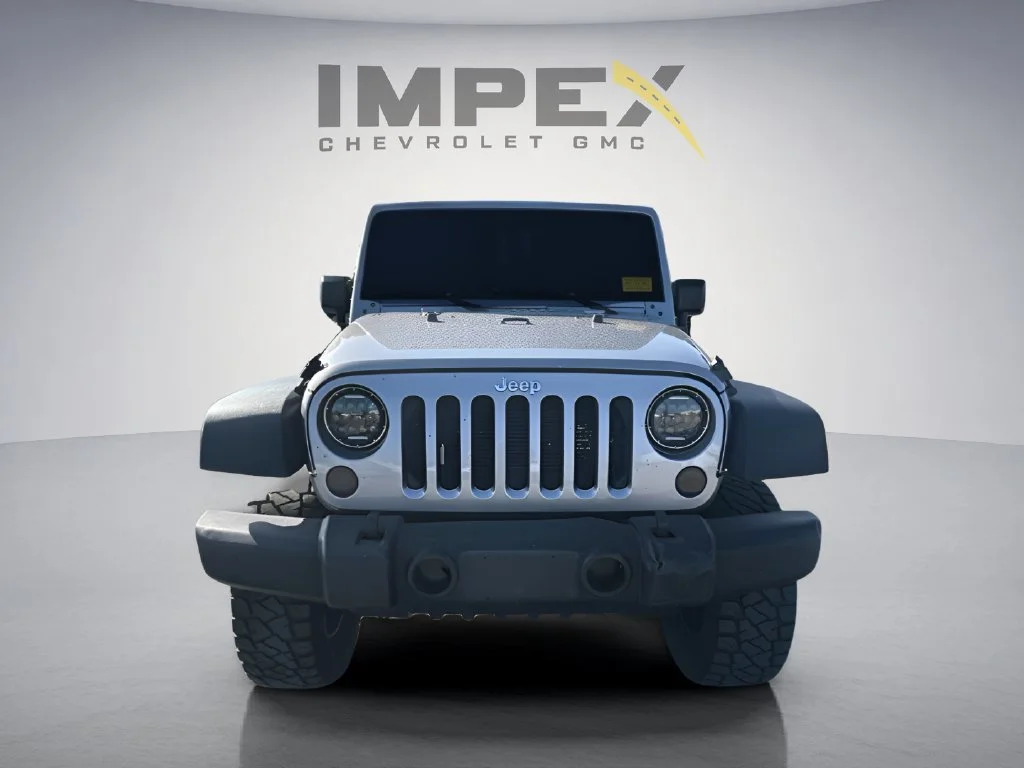 Used 2017  Jeep Sport image 8
