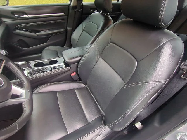 Used 2023 Silver Nissan 2.5 SL image 27
