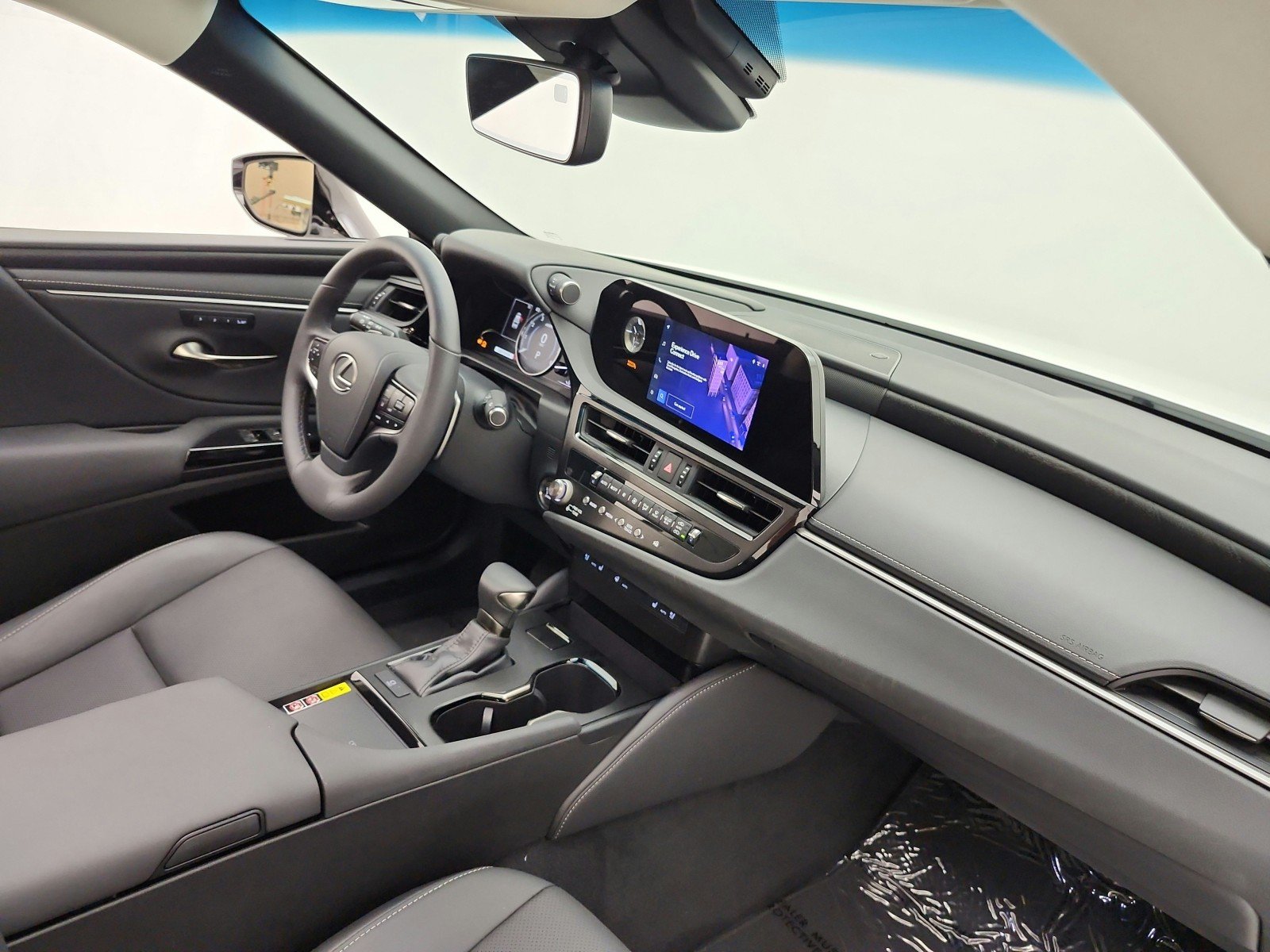 Used 2024 Eminent White Pearl Lexus ES 350 FWD image 19