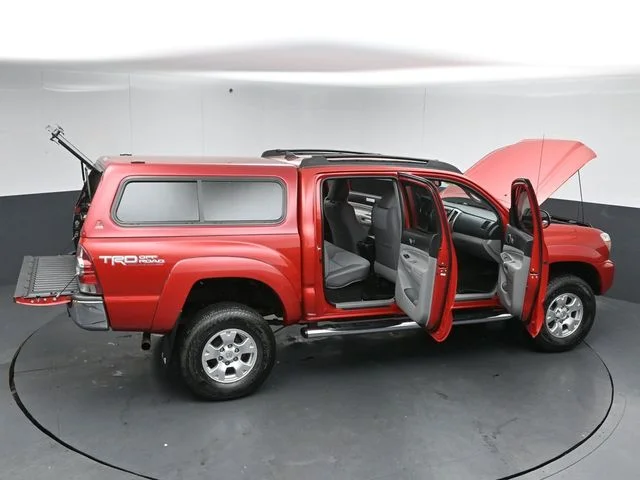 Used 2013 Red Toyota Base image 58