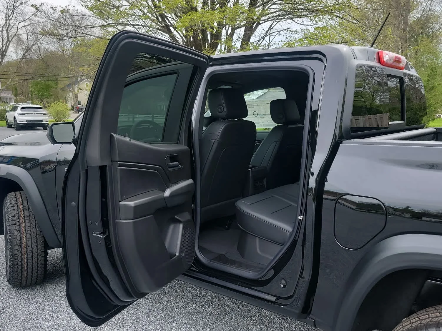 2026 Chevrolet Colorado Trail Boss - Photo 9