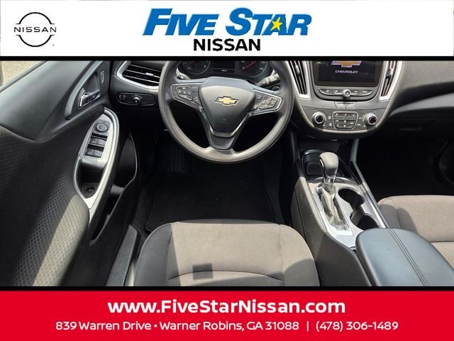 Used 2023 Gray Chevrolet LT image 7