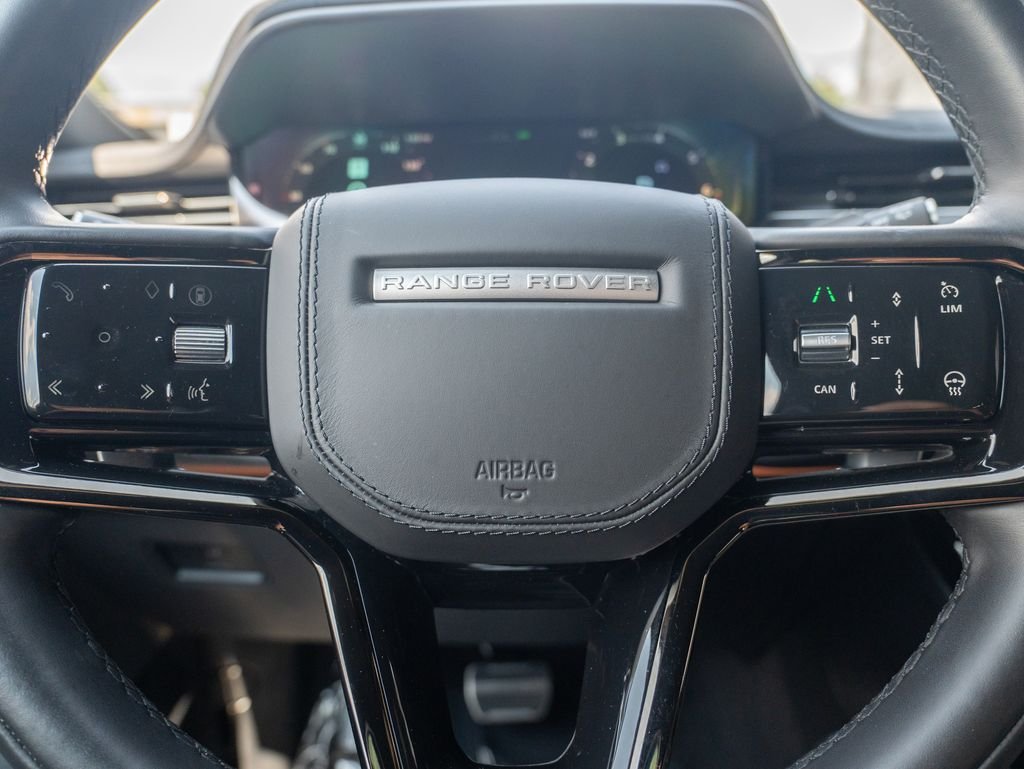 Used 2026 Black Land Rover Dynamic SE image 15