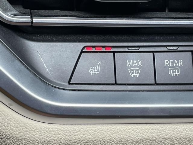 Used 2019 Blue BMW 330i xDrive image 32