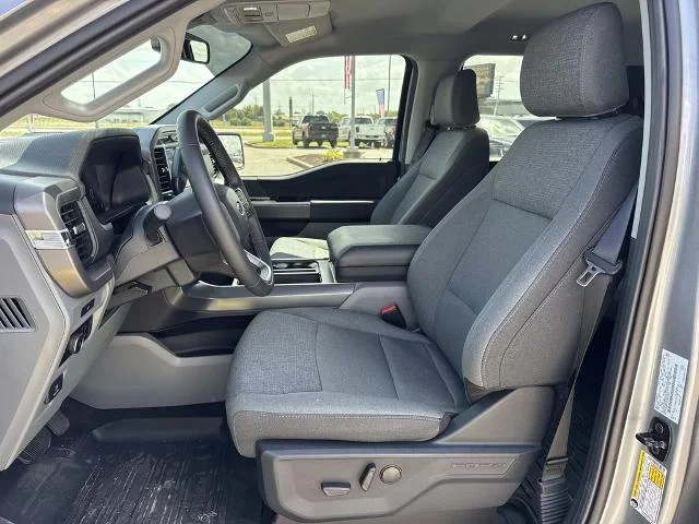 New 2026 Iconic Silver Metallic Ford XLT image 18