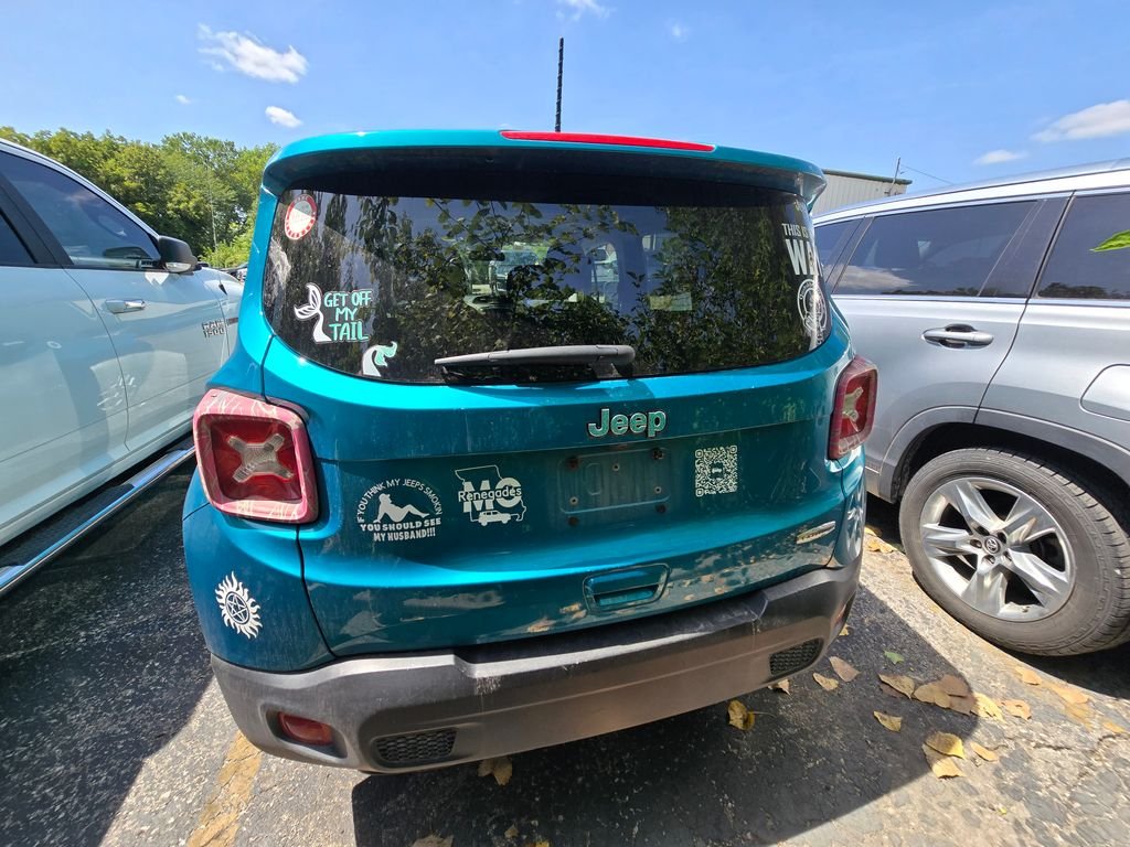 Used 2021 Teal Jeep Latitude image 5
