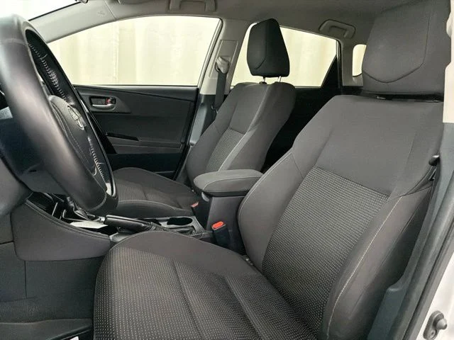 Used 2016 Silver Scion Base image 9