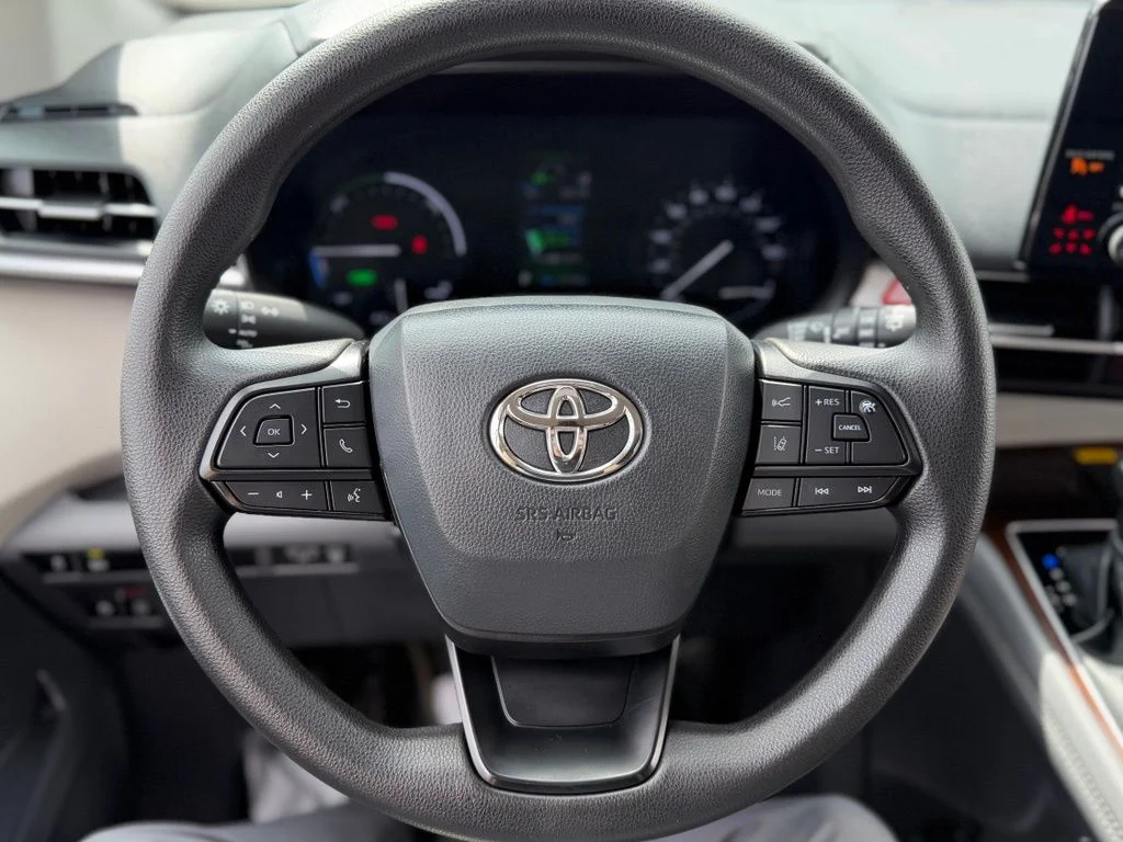 Certified Used 2024 White Toyota LE image 13