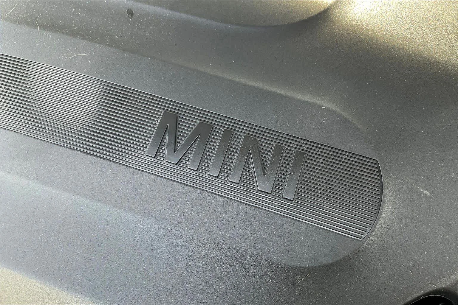Used 2025 Melting Silver III Metallic MINI Cooper S image 34