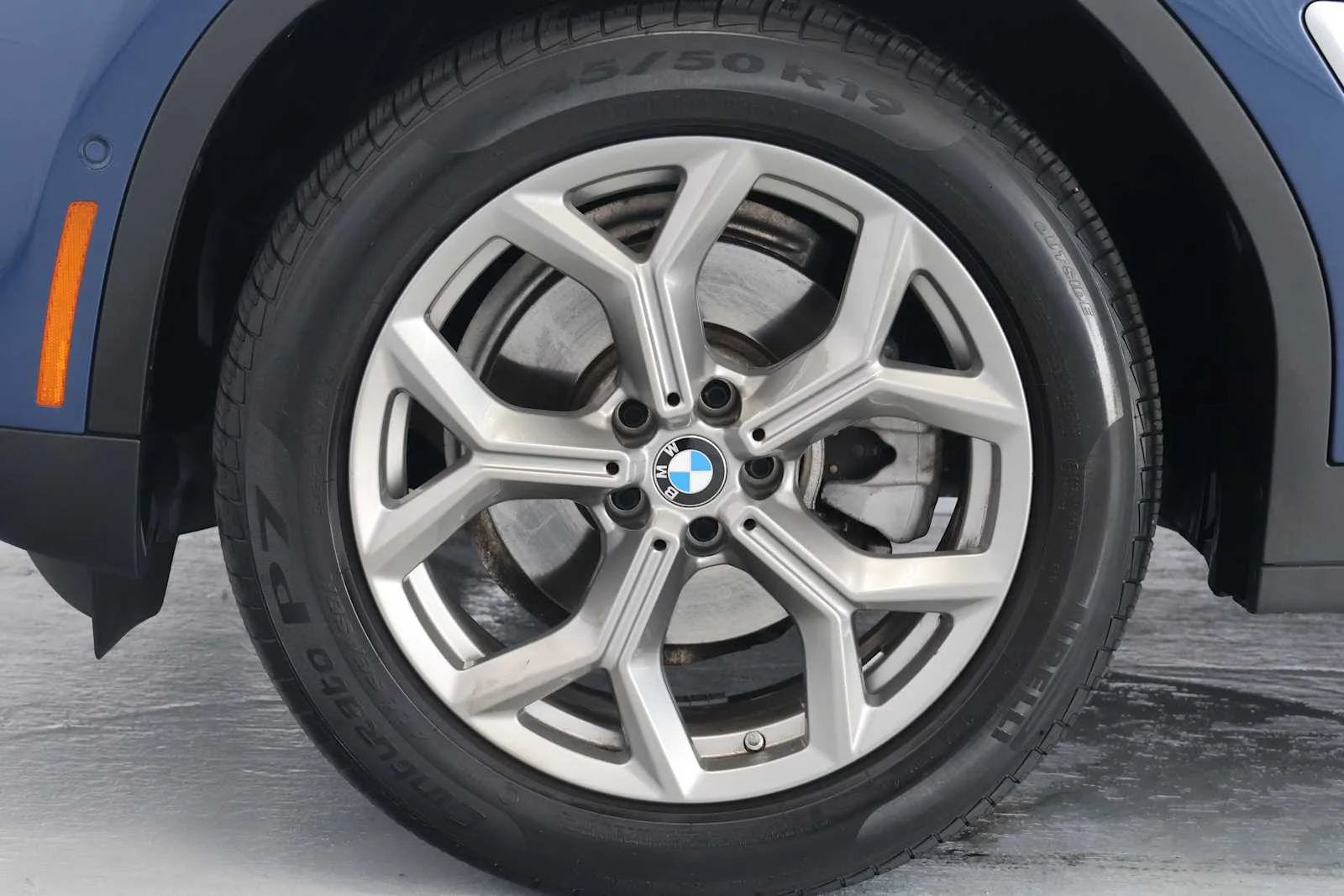 Certified Used 2025 Phytonic Blue Metallic BMW xDrive30i image 9