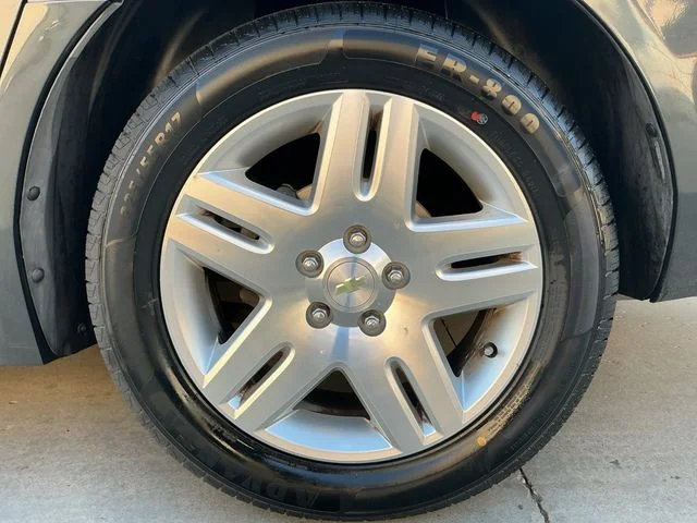 Used 2012 Gray Chevrolet LT image 29