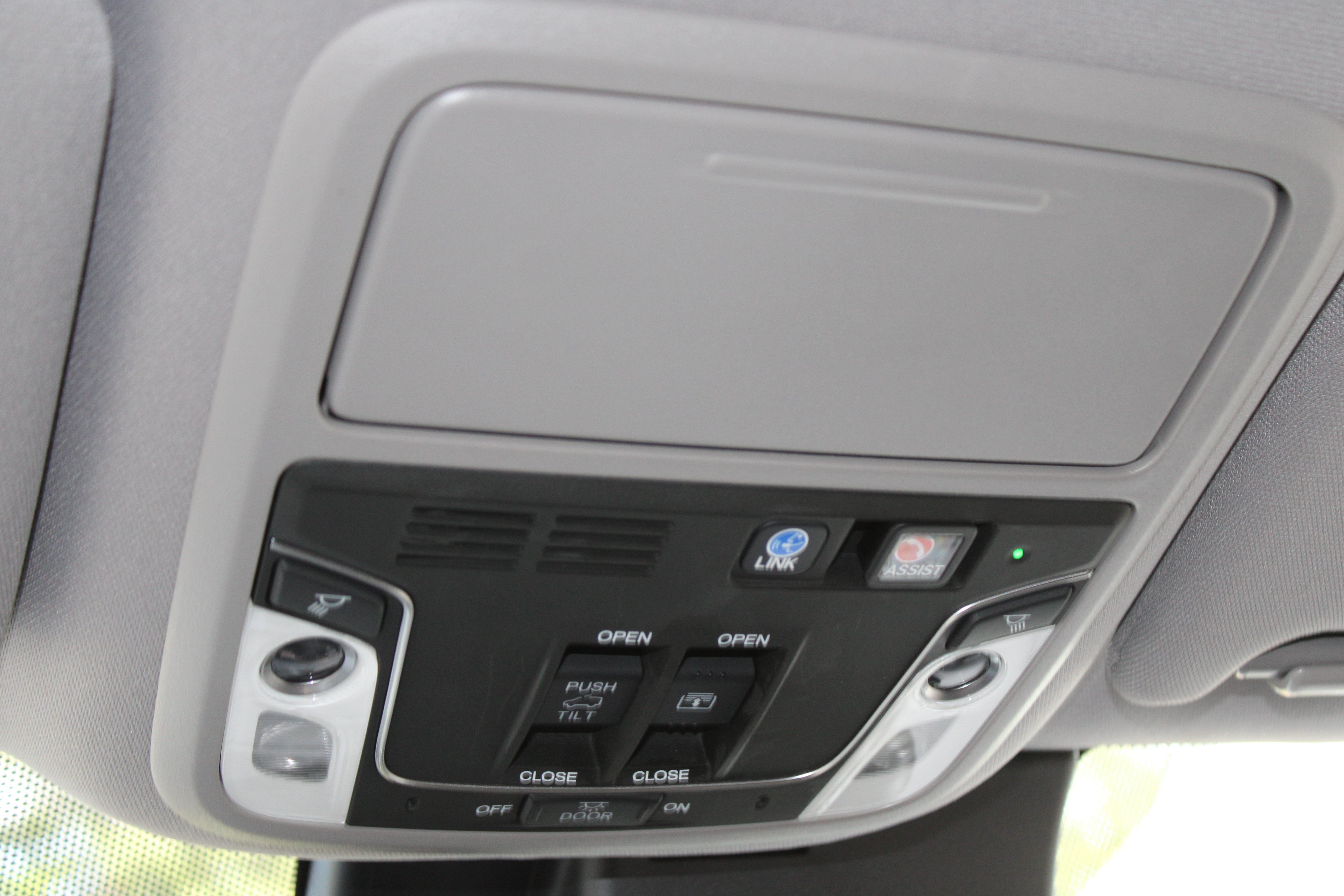 Used 2022 Sonic Gray Pearl Honda Elite image 37