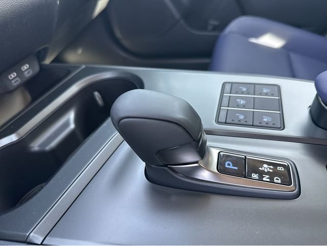 2026 Lexus UX Hybrid 300h Premium - Photo 30