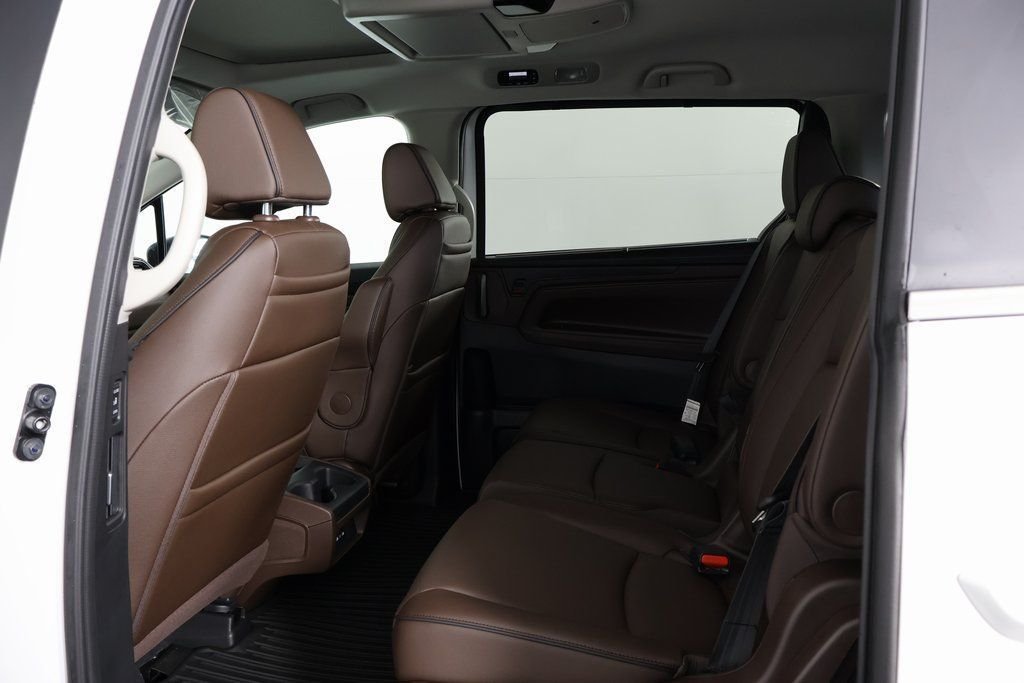 2026 Honda Odyssey Touring - Photo 6