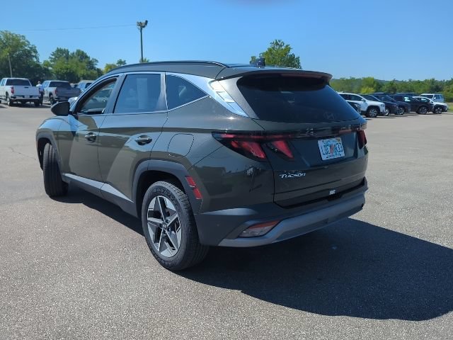 Used 2025  Hyundai SEL image 13