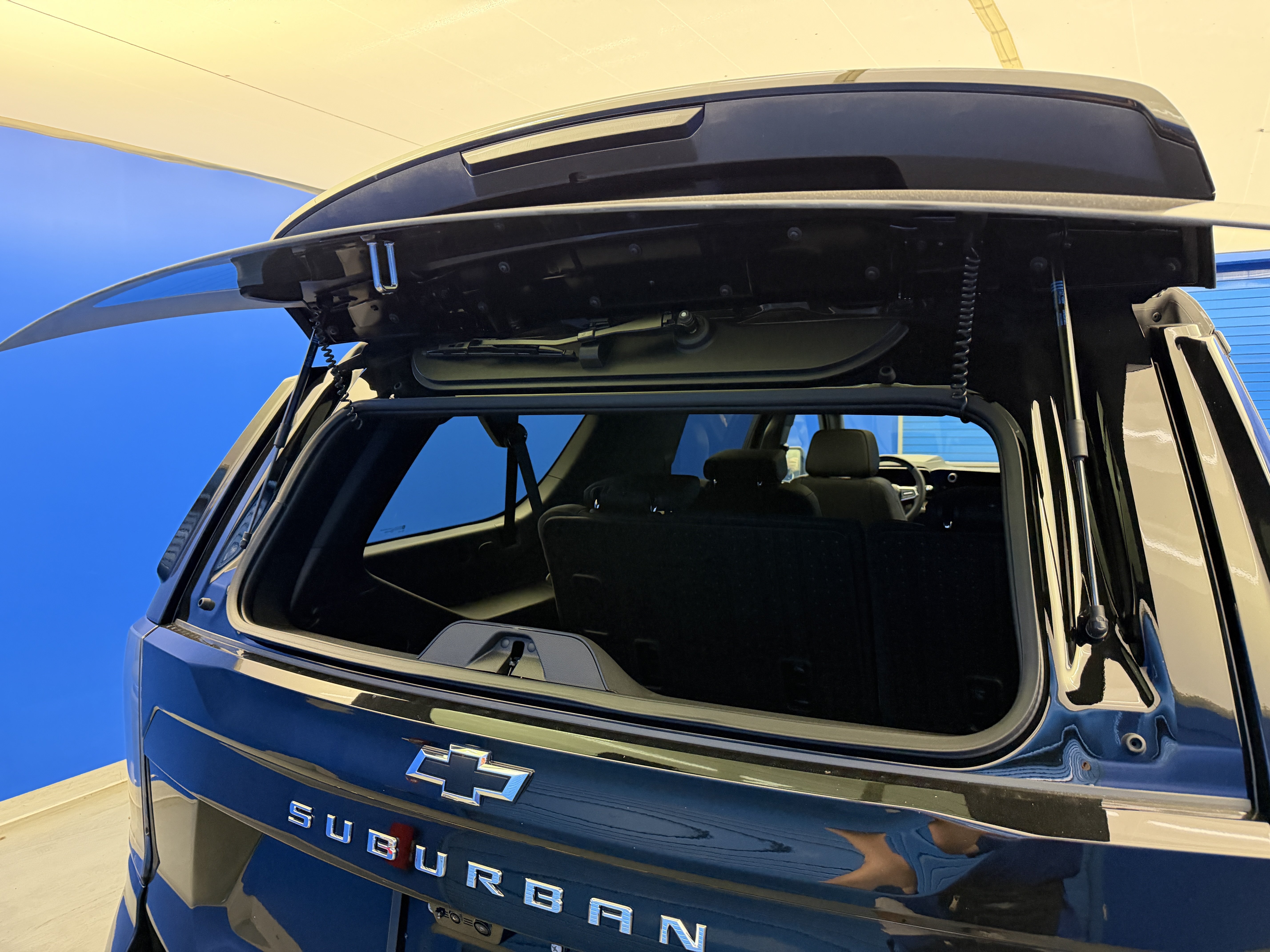 2026 Chevrolet Suburban High Country - Photo 34
