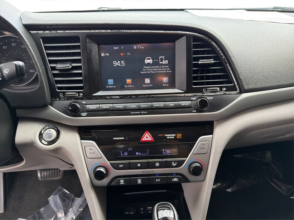 Used 2017 Shale Gray Metallic Hyundai SE image 14