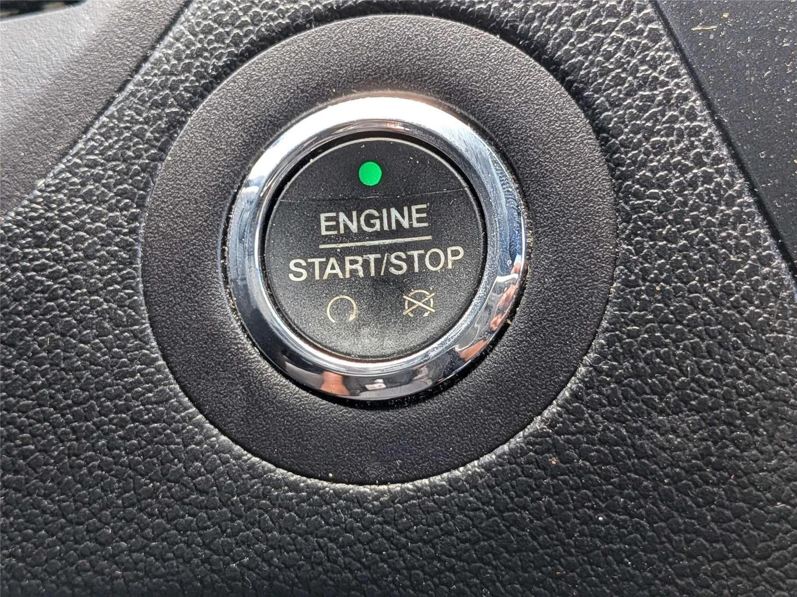Used 2017  Ford XLT image 28