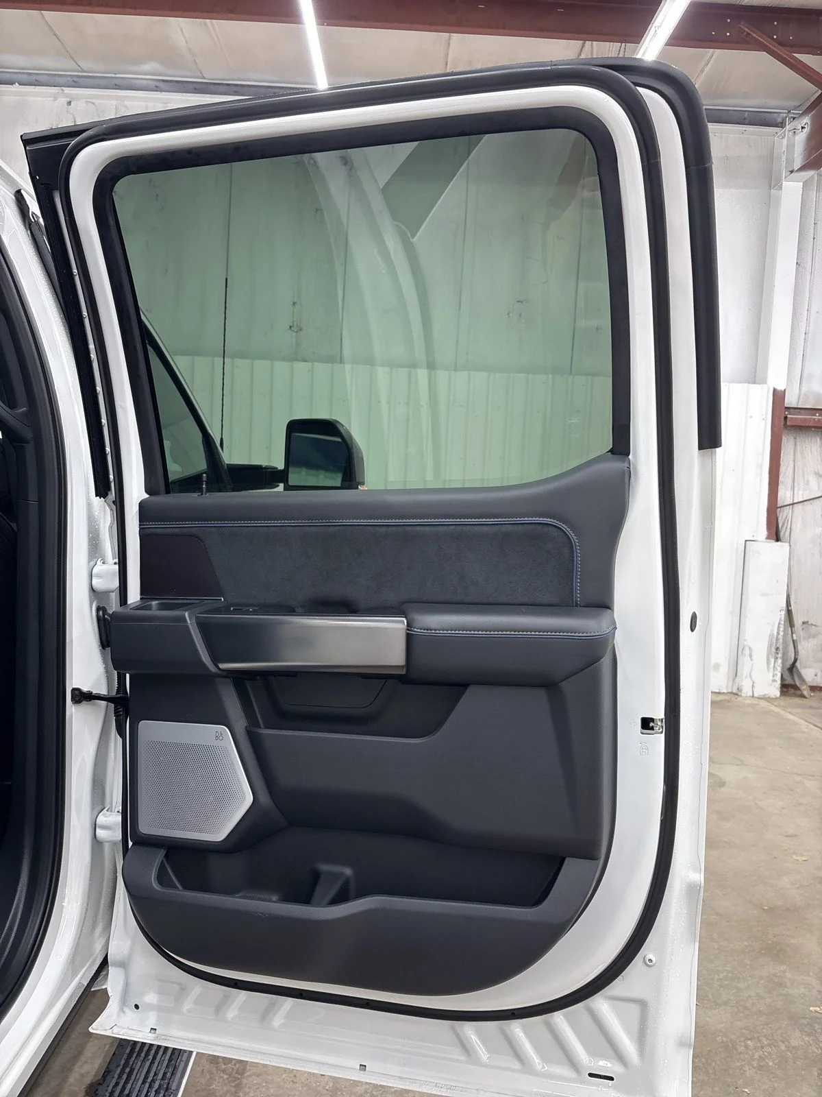New 2026 Star White Metallic Tri-Coat Ford F-250® Platinum® image 16