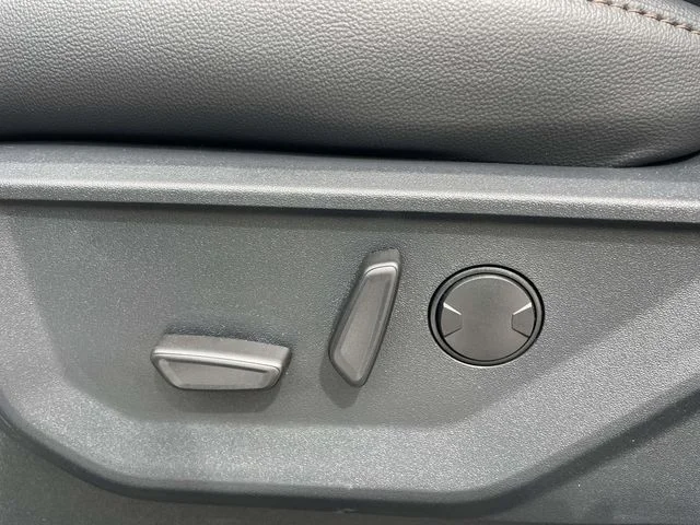 New 2026 Avalanche Ford F-250® Lariat® image 19