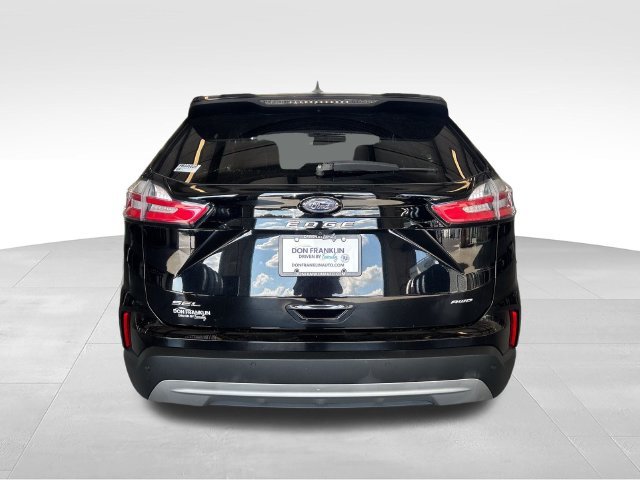 Used 2023 Black Ford SEL image 4