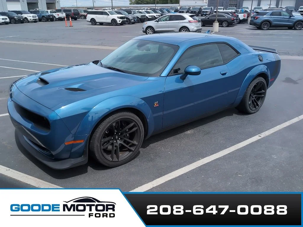 Used 2020 Blue Dodge R/T Scat Pack Widebody image 2