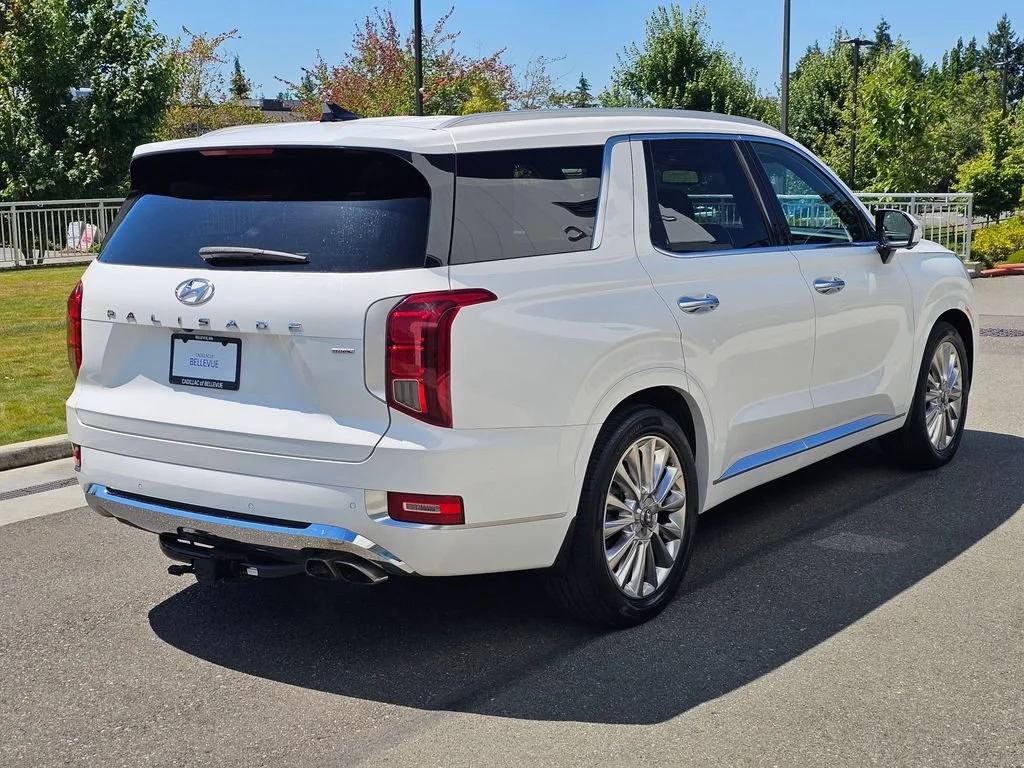 Used 2020 White Hyundai Limited image 5