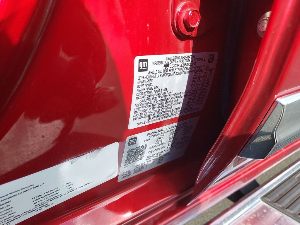 Used 2025 Red Chevrolet High Country image 33