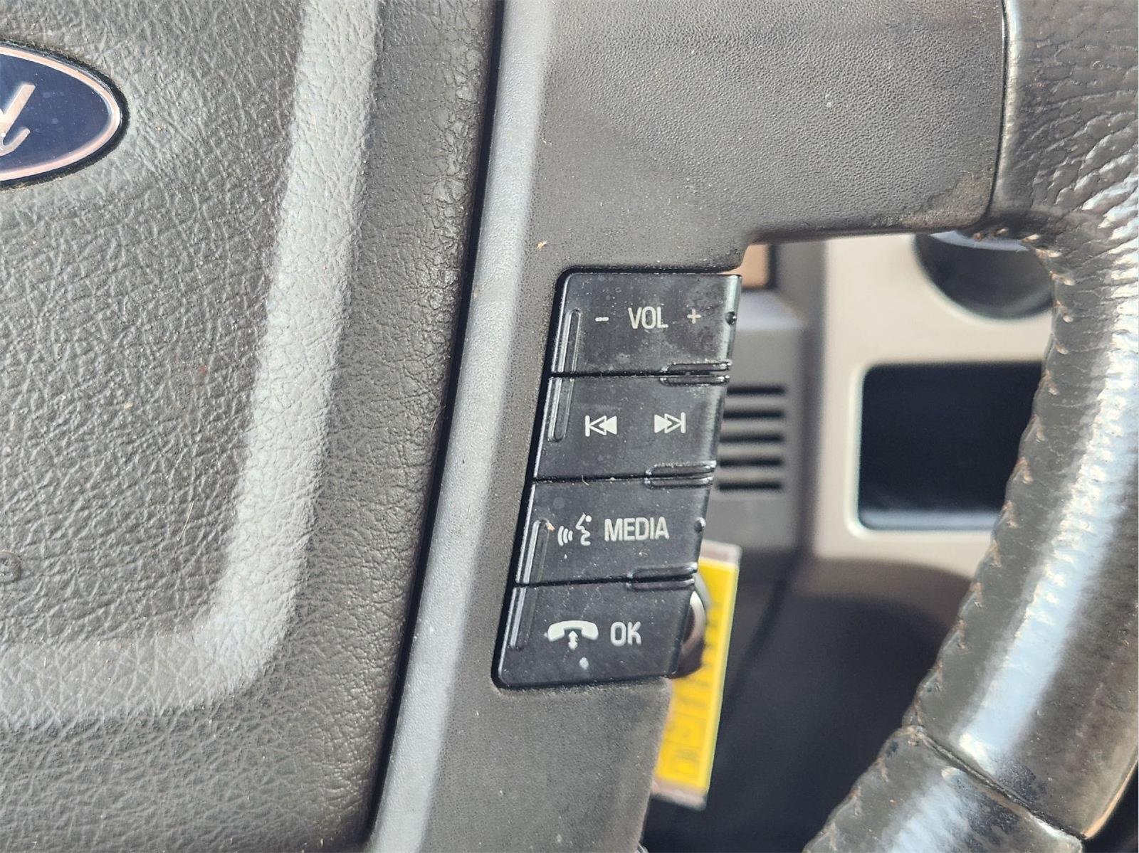 Used 2011 Pale Adobe Metallic Ford XLT image 27
