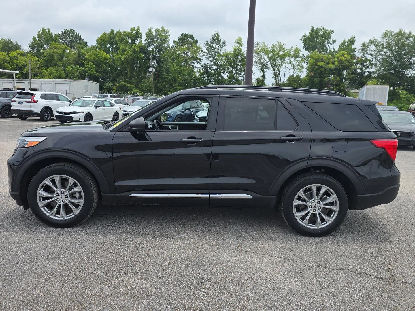 Used 2023 Agate Black Ford XLT image 10