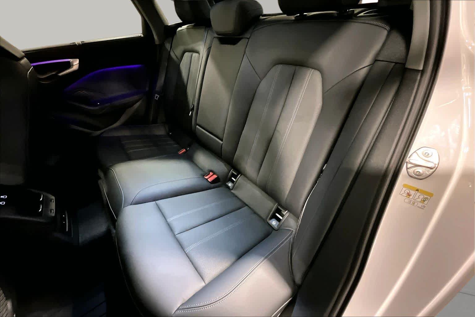 Used 2025 Glacier White Metallic Audi Premium Plus image 20