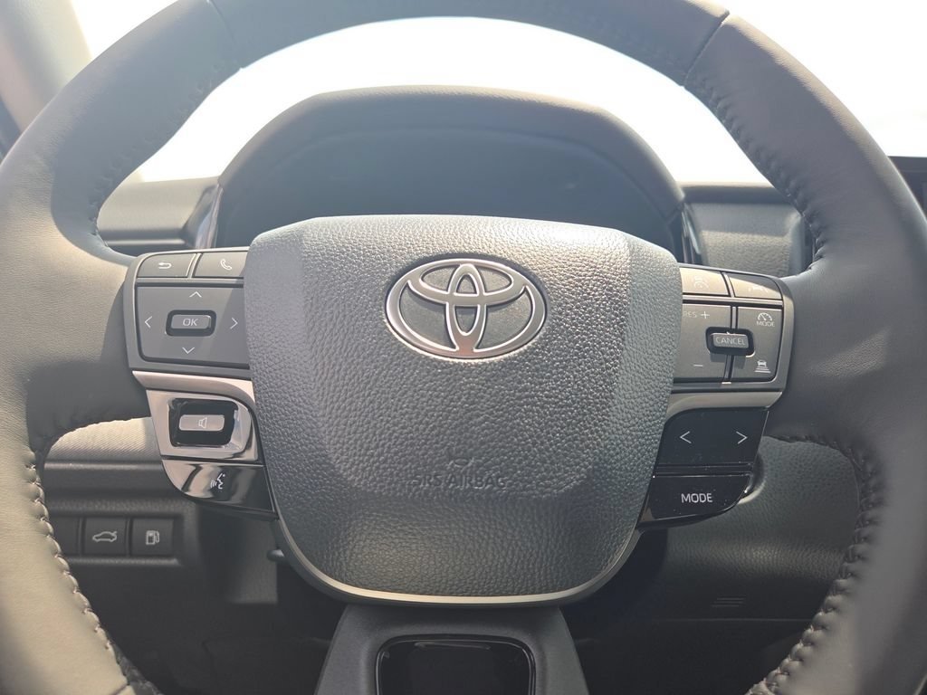 New 2026 Ice Cap Toyota LE image 27