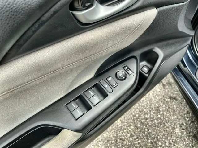 Certified Used 2021  Honda EX image 17