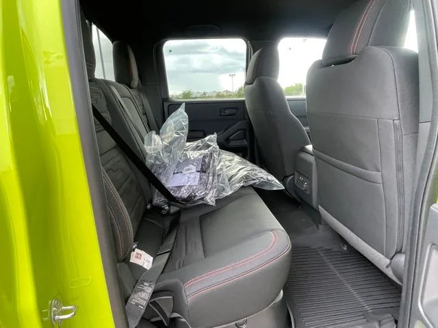 2026 Nissan Frontier PRO-4X - Photo 11