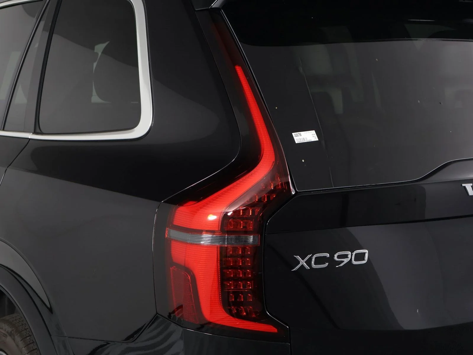 New 2026 Black Volvo T8 Plus image 15