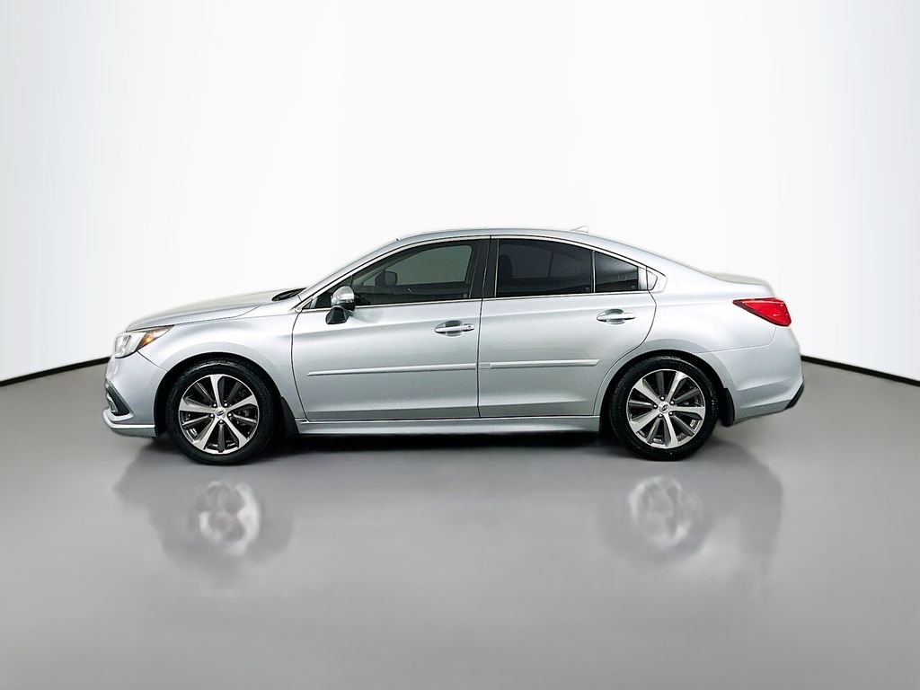 Used 2018 Silver Subaru 2.5i image 8