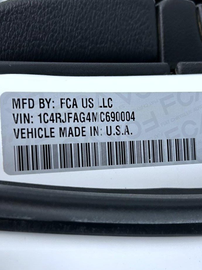 Used 2021 Bright White Clearcoat Jeep Laredo X image 26