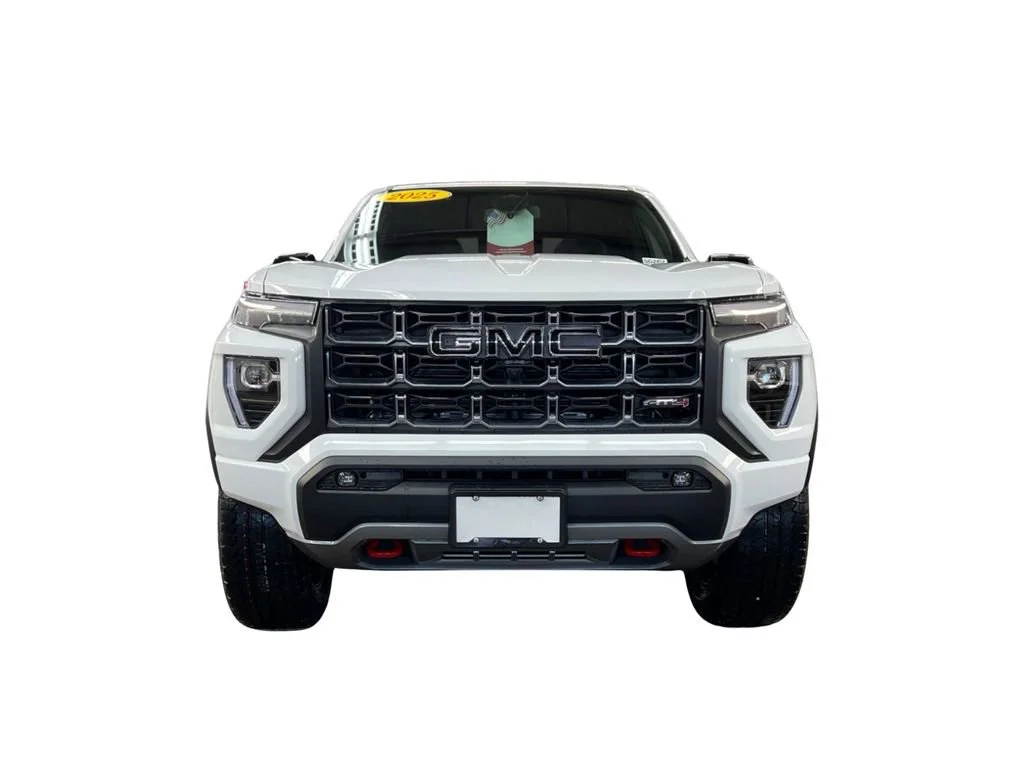 2025 GMC Canyon AT4 - Photo 8