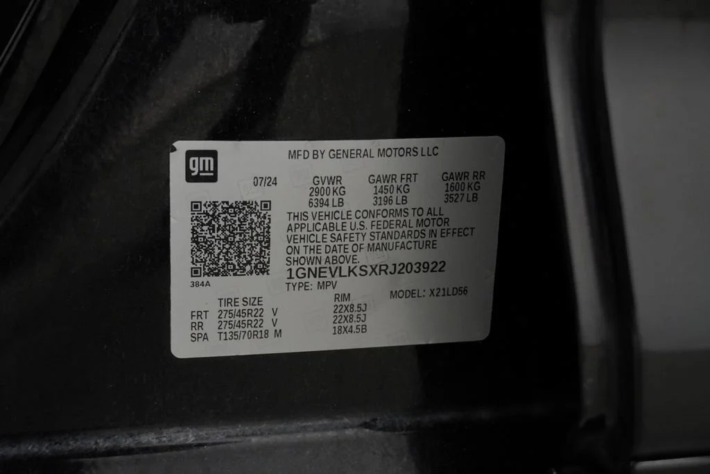 Used 2024 Mosaic Black Metallic Chevrolet RS image 46