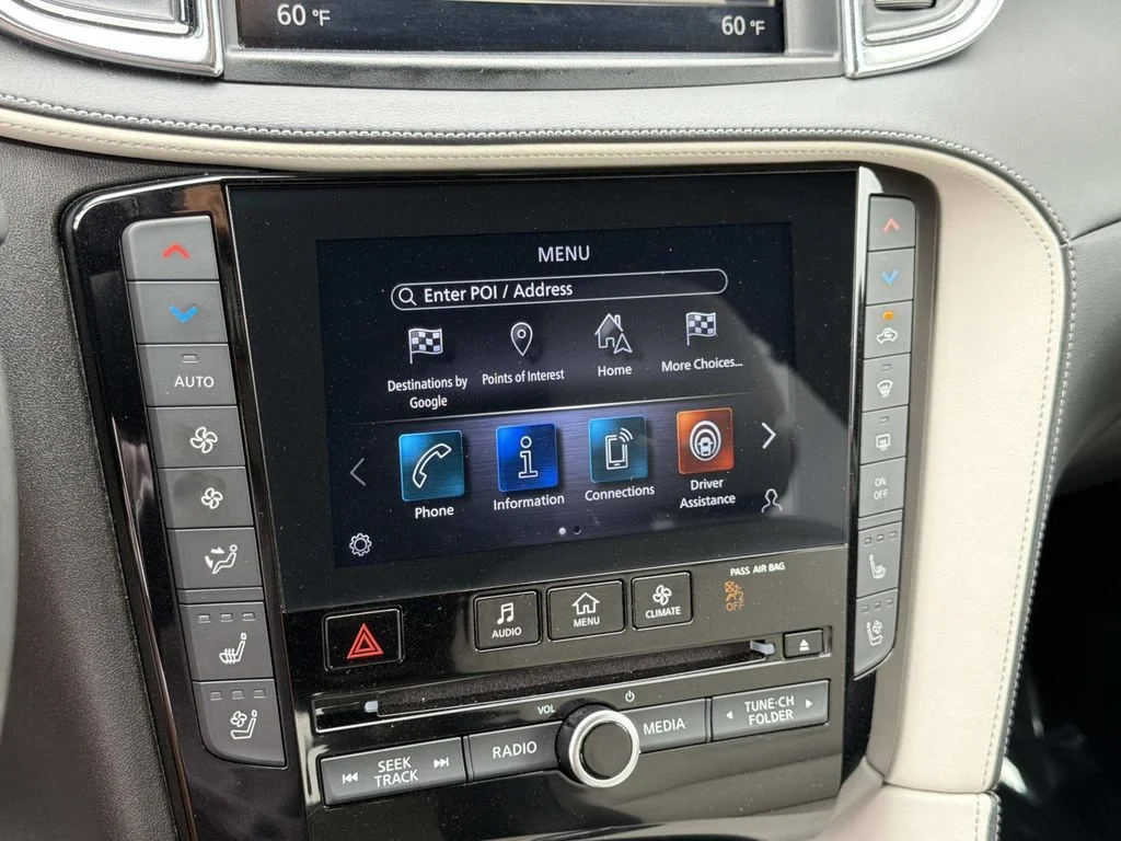 Used 2023 RADIANT WHITE INFINITI ESSENTIAL image 14