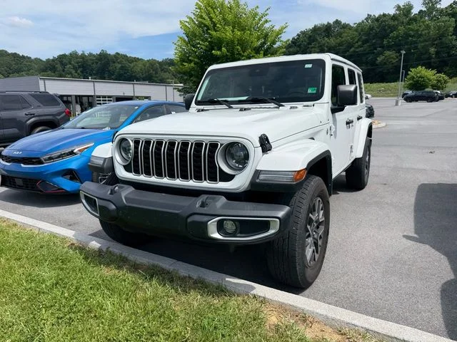 Used 2024 White Jeep Sahara image 4