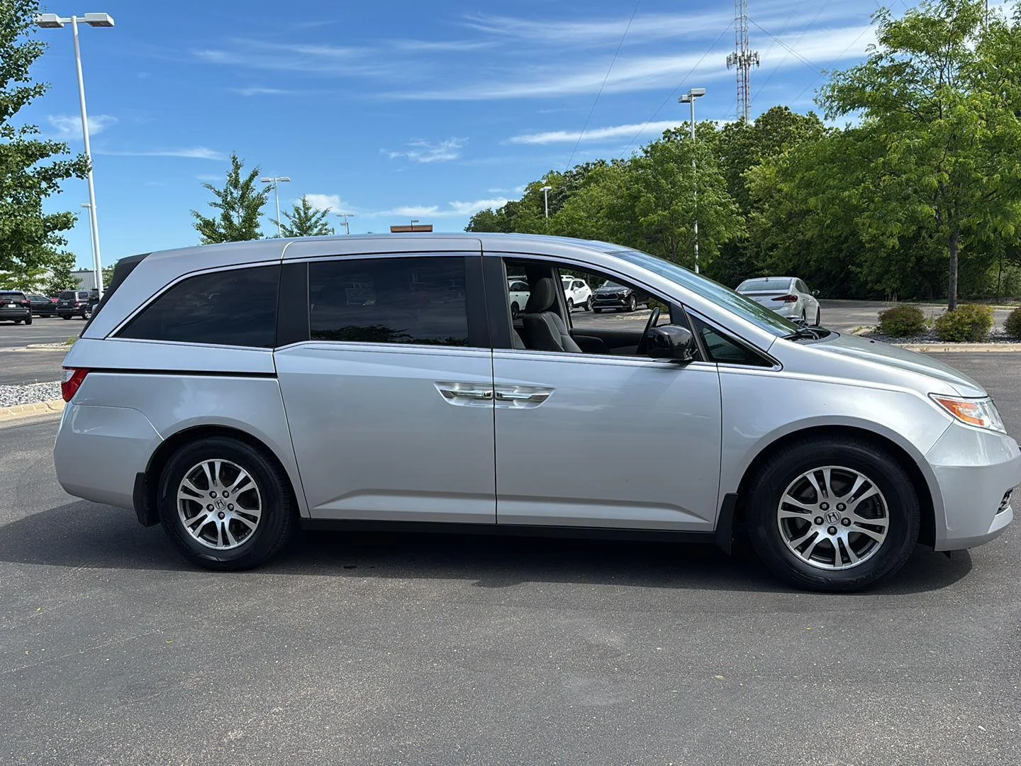 Used 2013 Alabaster Silver Metallic Honda EX-L image 9
