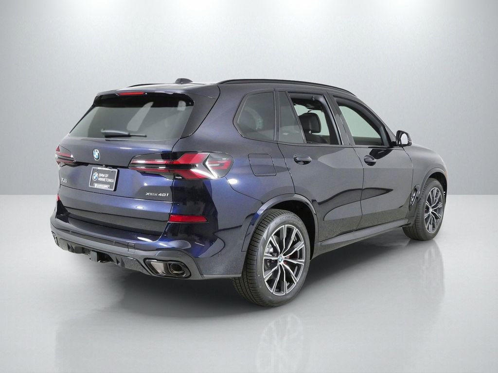 New 2026 Carbon Black Metallic BMW xDrive40i image 9