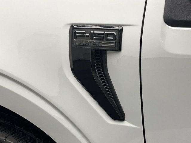 Used 2024 Avalanche Gray Ford LARIAT image 35