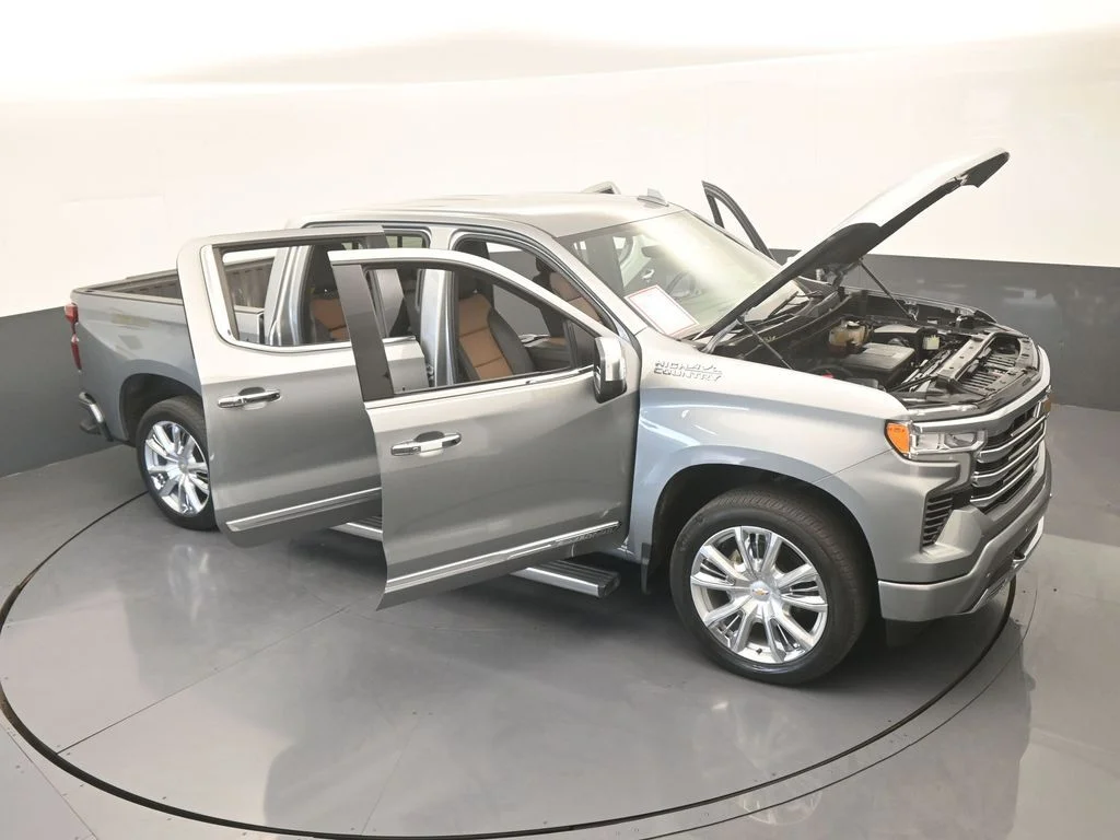 Used 2024 Sterling Gray Metallic Chevrolet High Country image 84