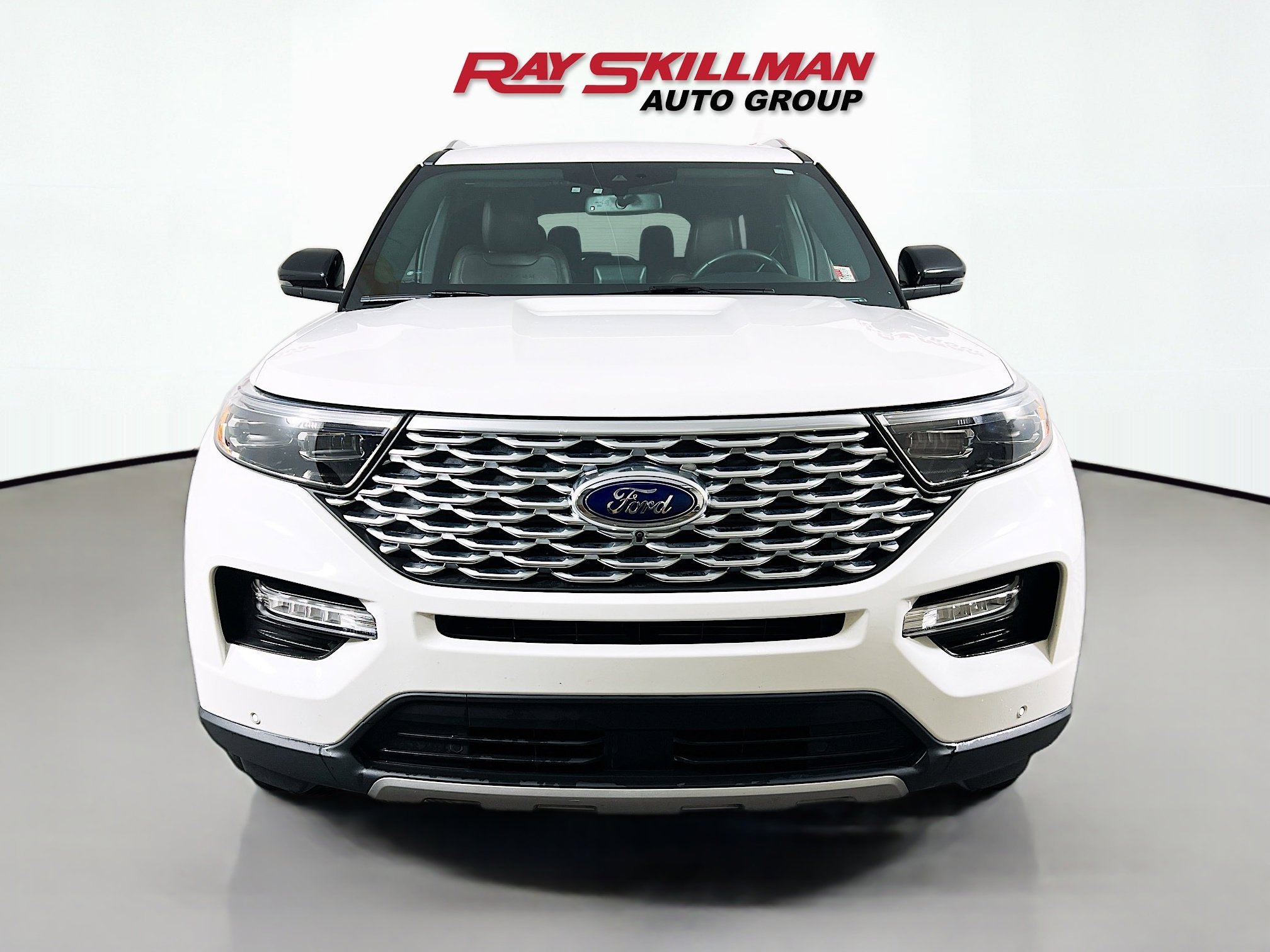 Used 2022 White Ford PLATINUM image 2